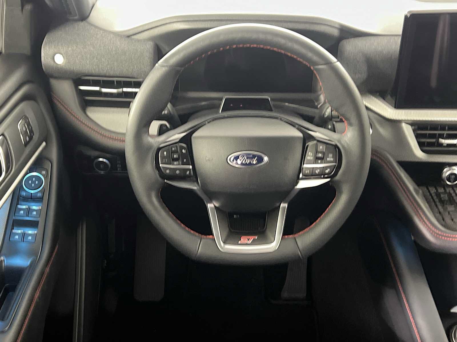 Used 2025 Ford Explorer ST AWD/4WD image 26