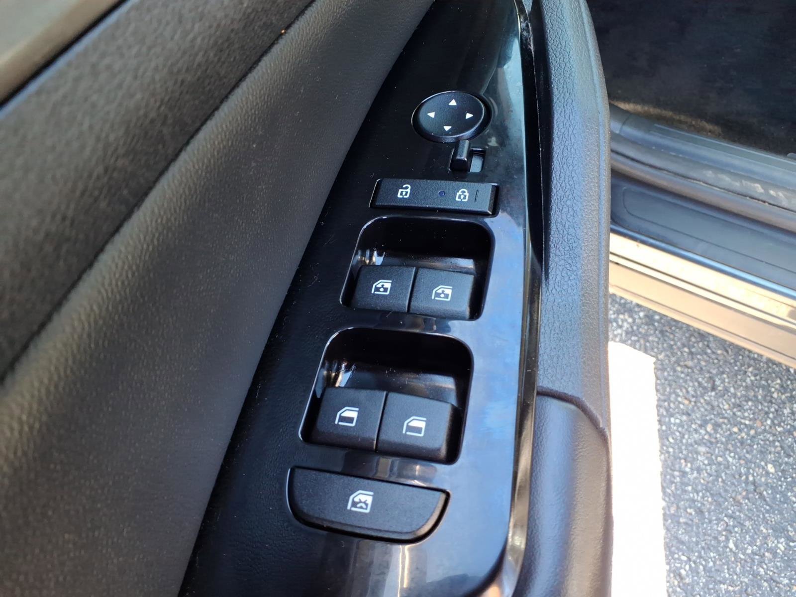 Used 2023 Kia Sportage EX AWD/4WD image 20