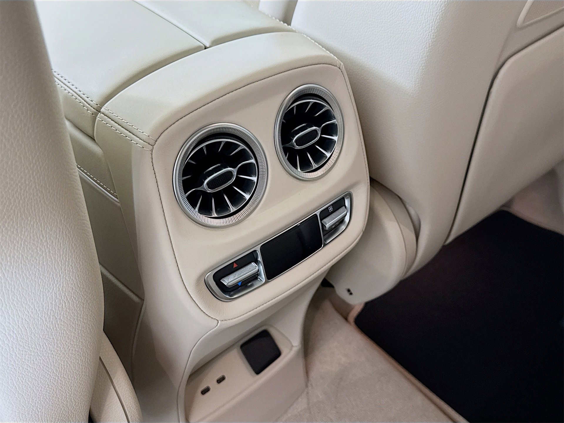 New 2026 Mercedes-Benz G 63 AMG 4MATIC image 28