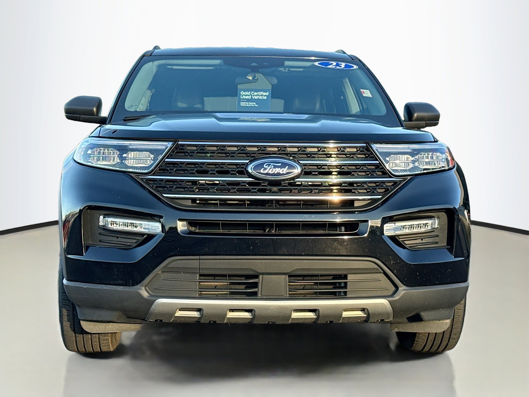 Certified 2023 Ford Explorer XLT w/ Equipment Group 202A image 16