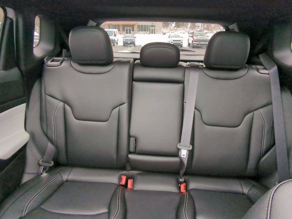 New 2026 Jeep Compass Limited w/ Sun, Sound & Navigation Group AWD/4WD image 21