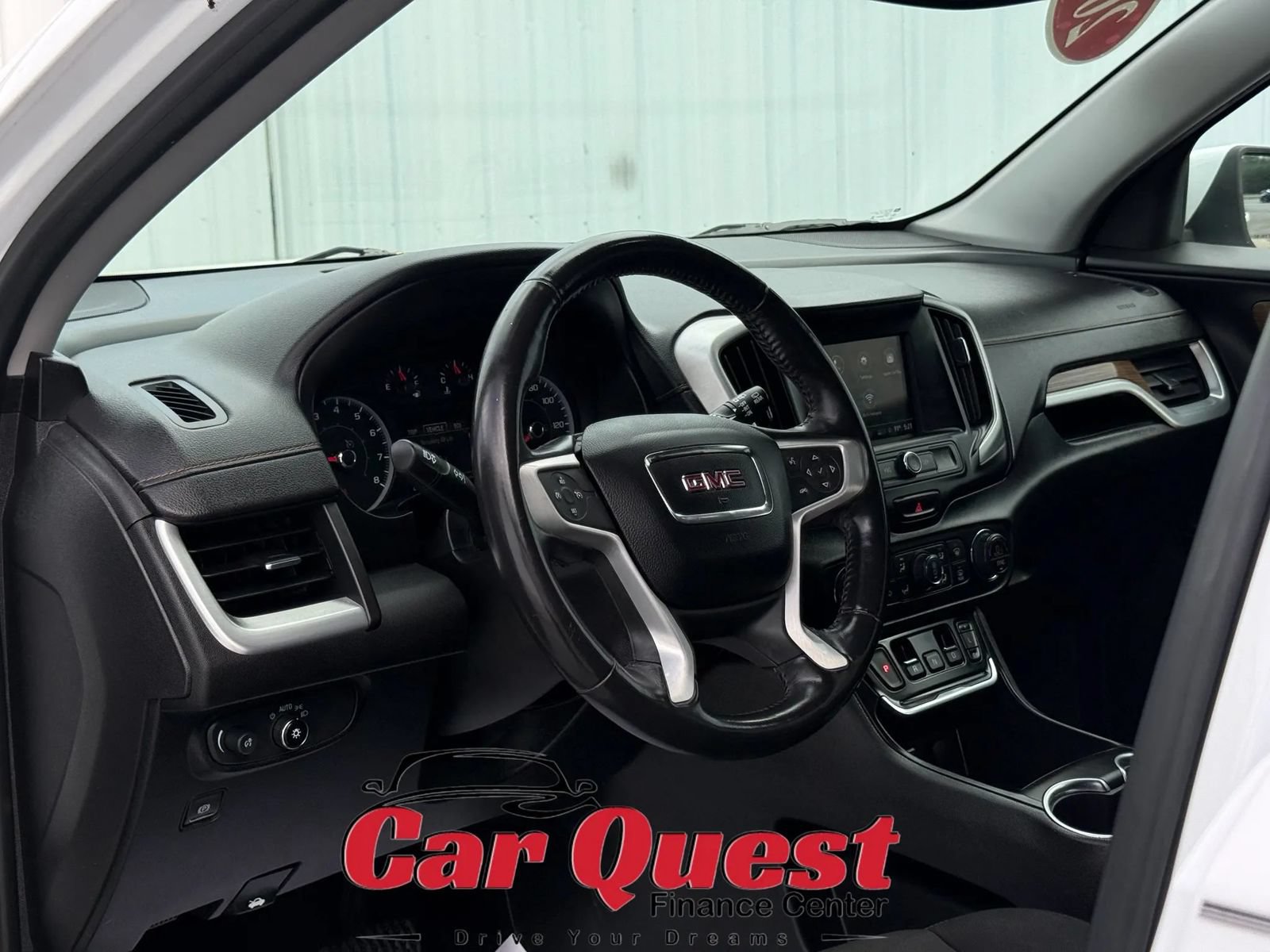 Used 2018 GMC Terrain SLE w/ Driver Convenience Package FWD image 10