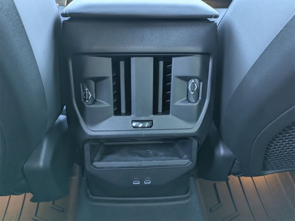 Certified 2025 BMW X3 xDrive30i w/ M Sport Package image 30