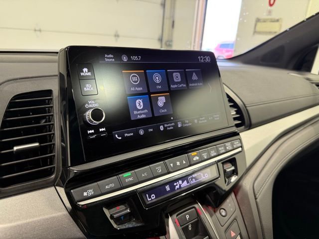 Used 2025 Honda Odyssey Sport-L image 18