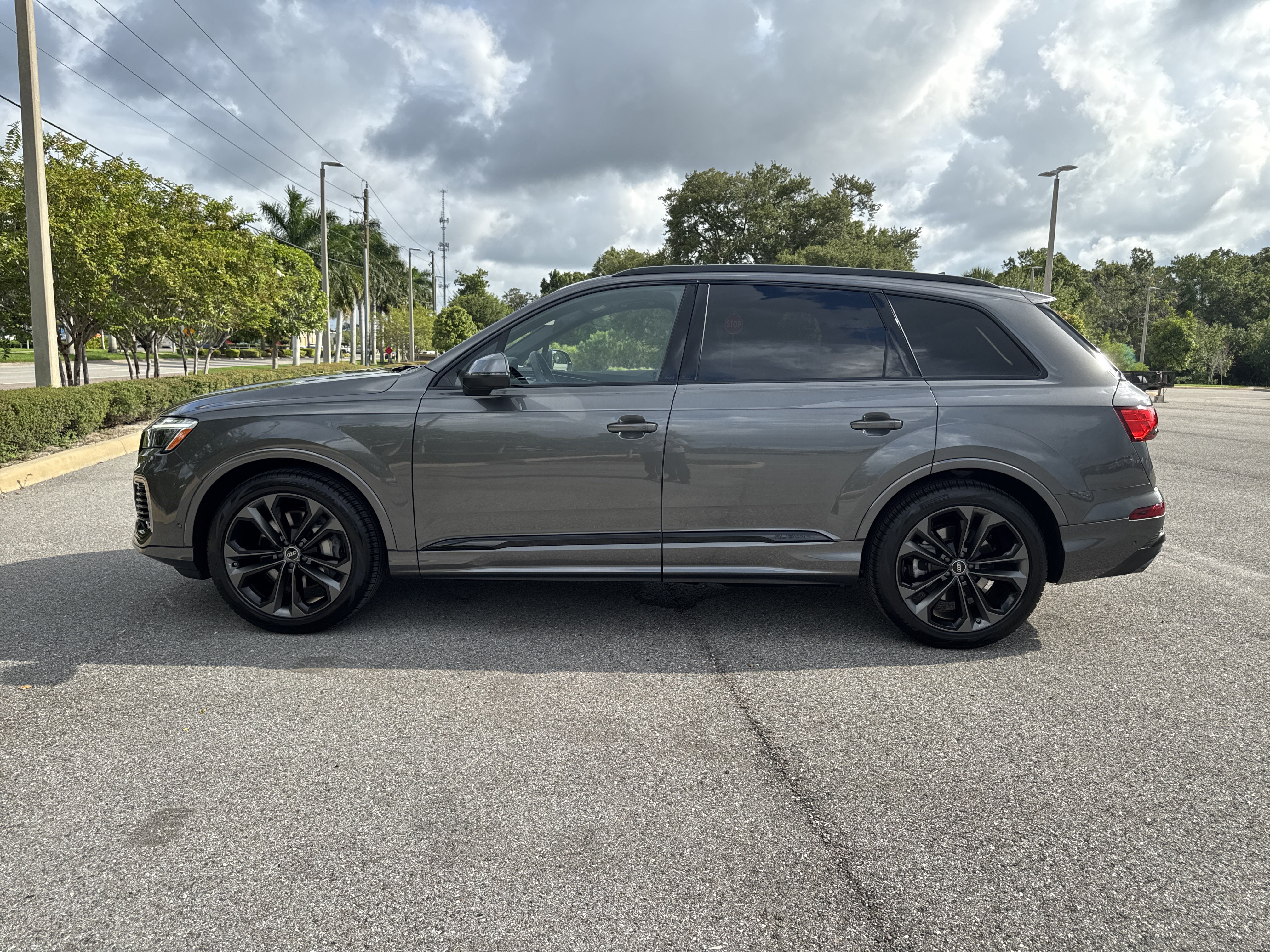Certified 2026 Audi Q7 3.0T Premium Plus AWD/4WD image 7