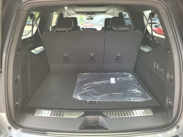 New 2025 Chevrolet Suburban High Country image 21