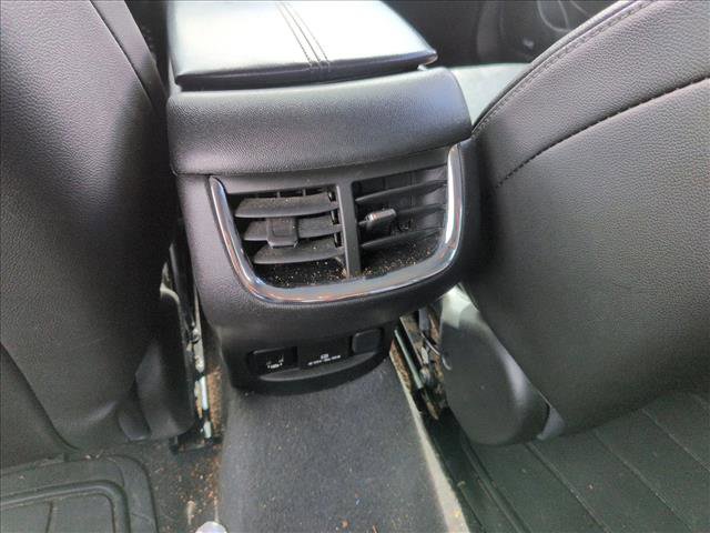 Used 2017 Chevrolet Malibu LT w/ Leather Package image 13