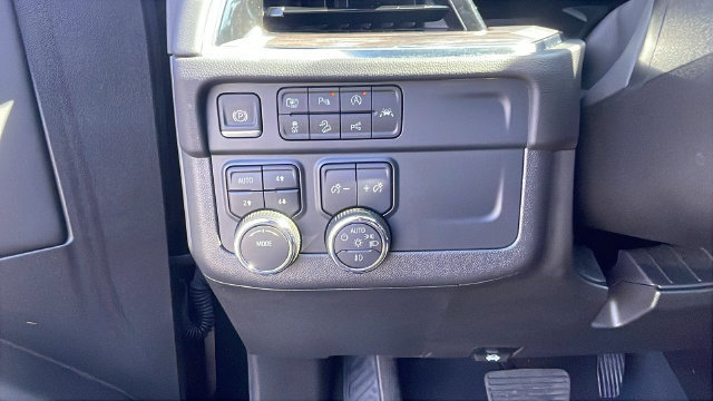 Used 2025 Chevrolet Tahoe Z71 AWD/4WD image 27