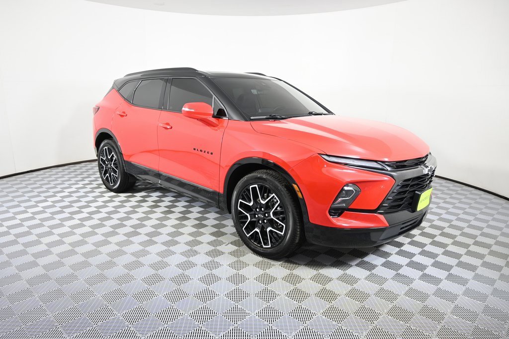 Used 2023 Chevrolet Blazer RS w/ Driver Confidence II Package image 9