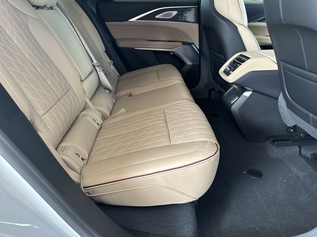 New 2026 Cadillac Lyriq Signature Sport w/ Nappa Leather Package image 31