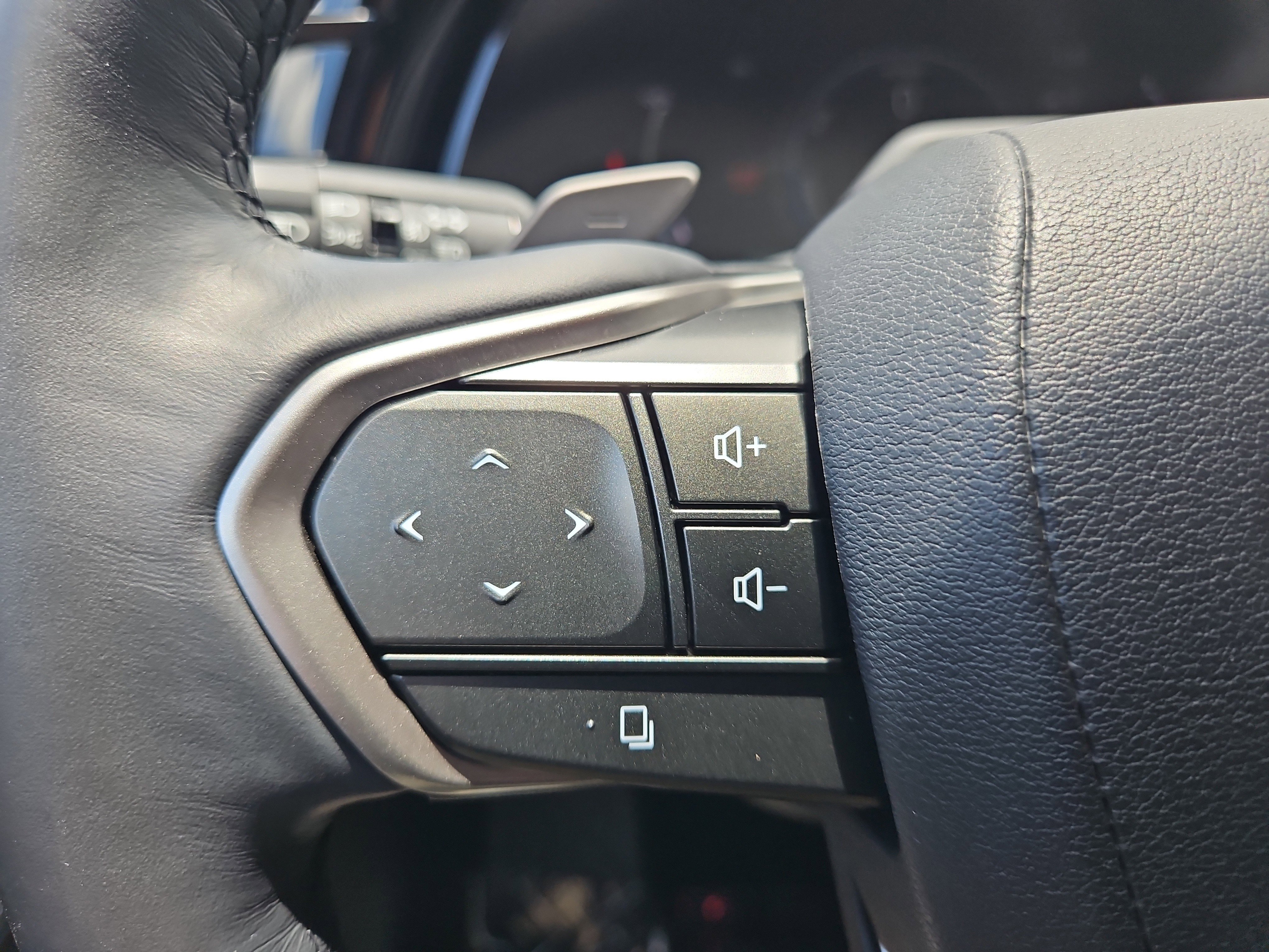 Used 2024 Lexus RX 450h RX 450h+ Luxury image 21