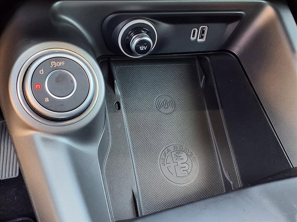 Used 2024 Alfa Romeo Tonale Ti image 31