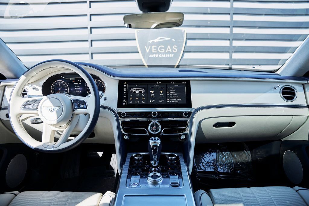 Used 2024 Bentley Flying Spur V8 image 50
