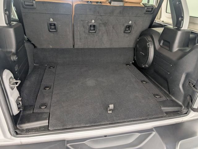 Certified 2023 Jeep Wrangler Unlimited Sahara w/ Cold Weather Group image 27