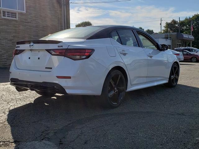 Used 2022 Nissan Sentra SR w/ Midnight Edition image 7