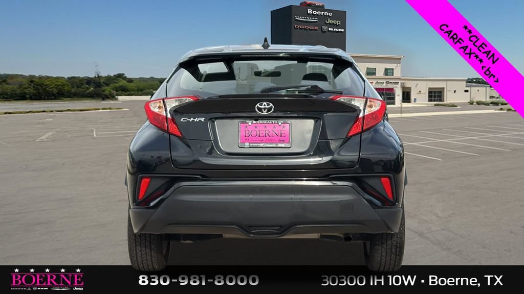 Used 2021 Toyota C-HR LE FWD image 4