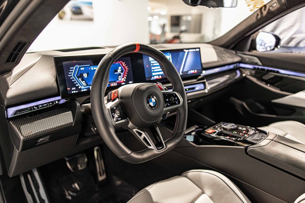 Used 2025 BMW M5 w/ Carbon Package image 20