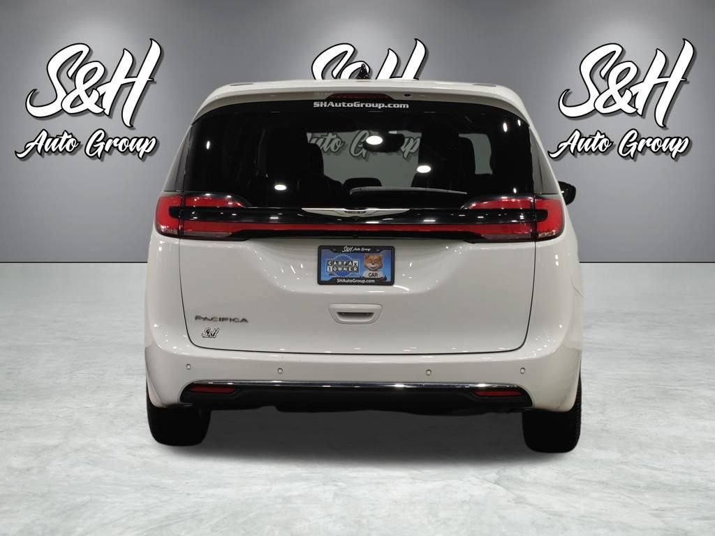 Used 2024 Chrysler Pacifica Touring-L FWD image 15