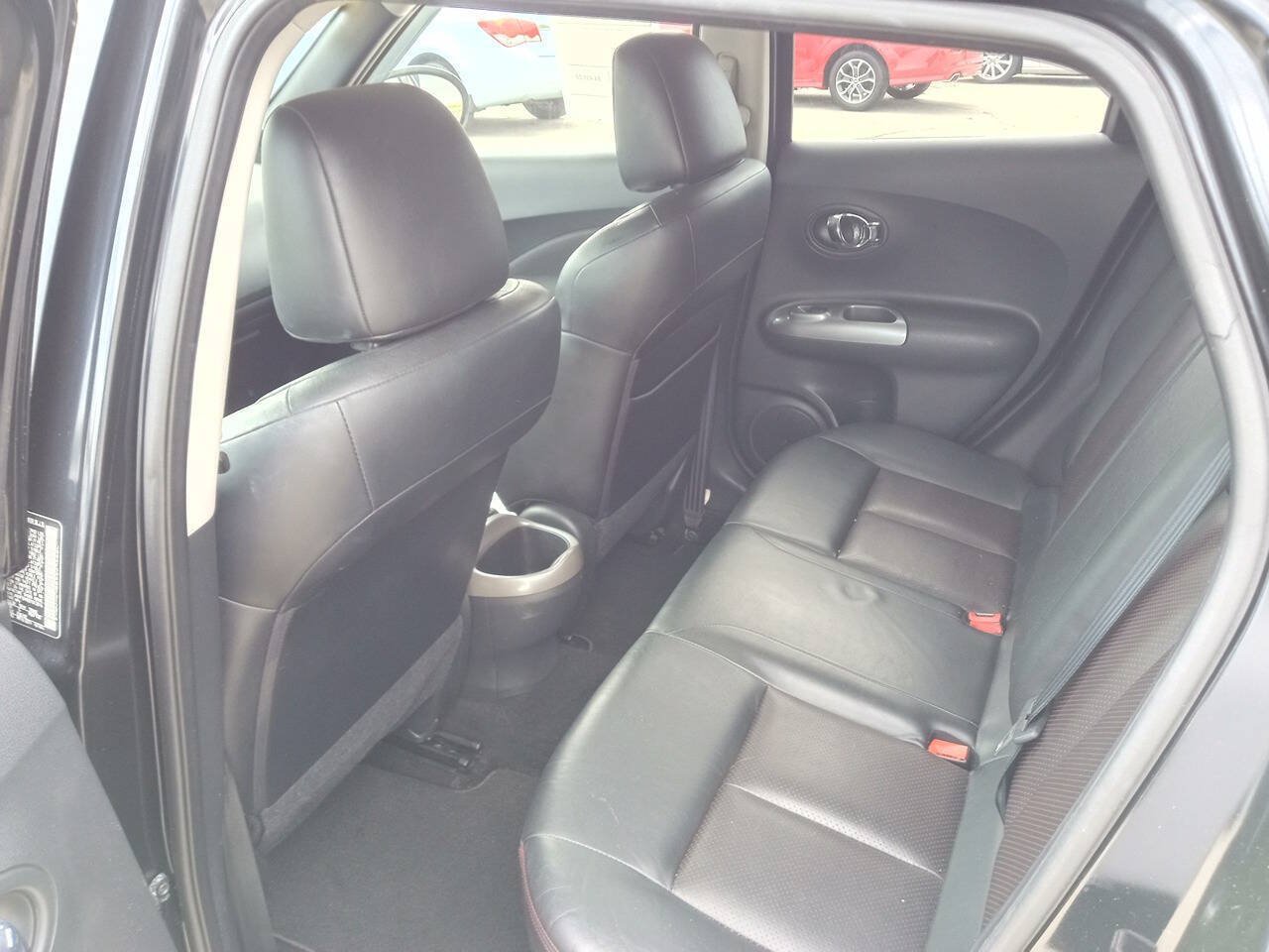 Used 2011 Nissan Juke SL w/ Sport Pkg FWD image 7