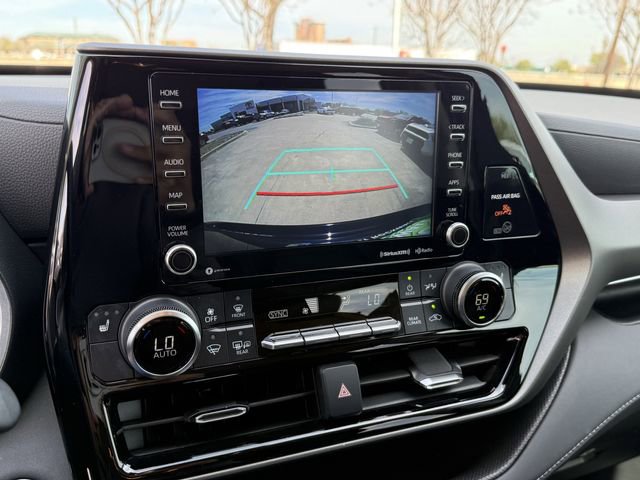 Used 2022 Toyota Highlander XLE image 24