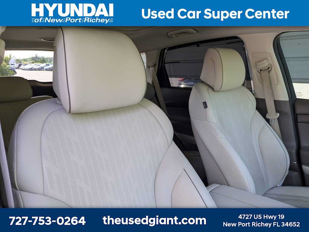 Used 2022 Genesis GV80 2.5T w/ Prestige Package 04 AWD/4WD image 6