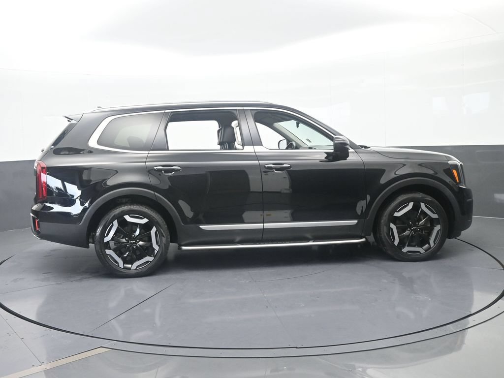 Used 2023 Kia Telluride S AWD/4WD image 7