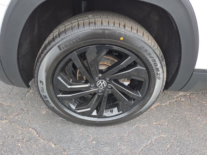 Used 2023 Volkswagen Atlas SE AWD/4WD image 9