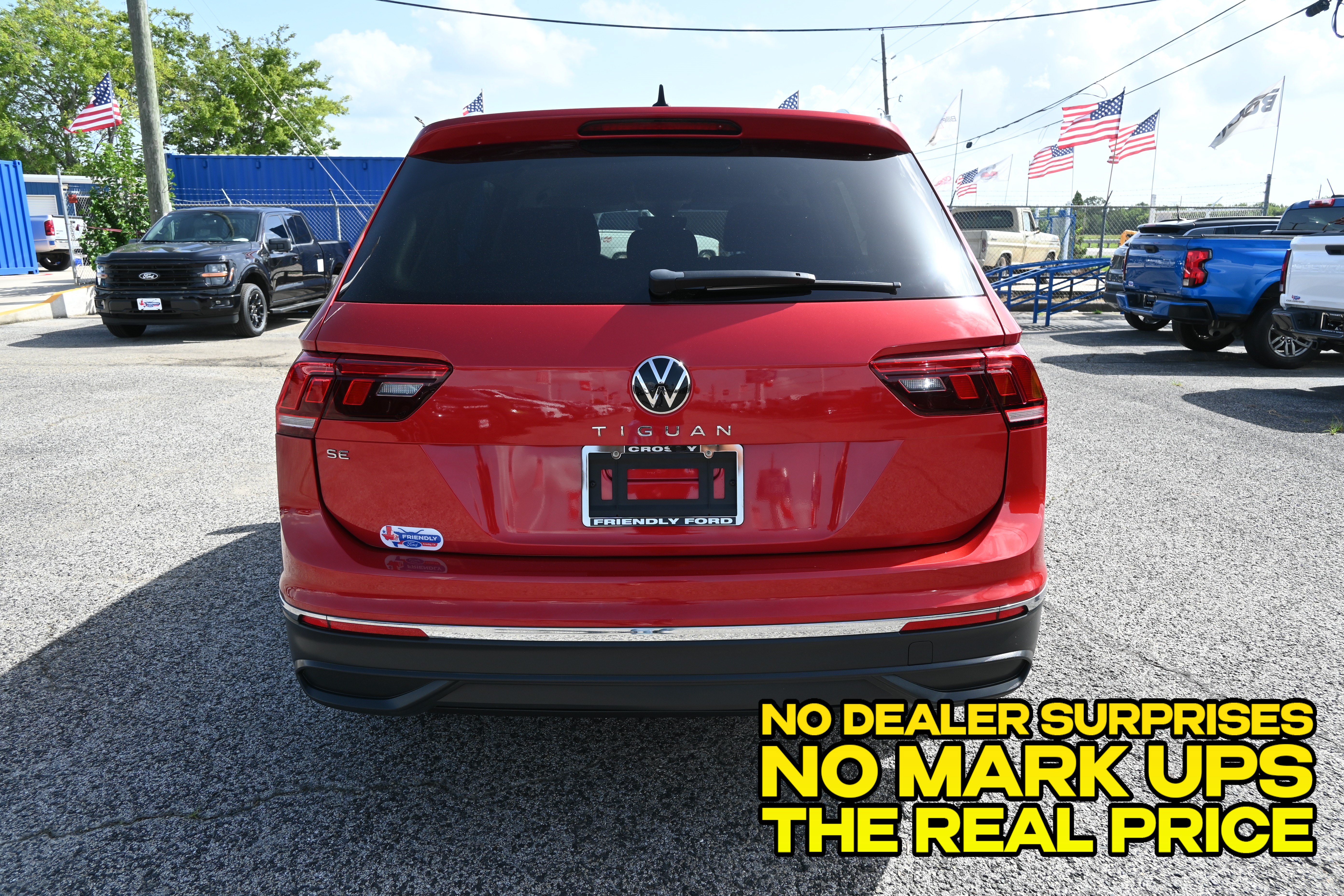 Used 2022 Volkswagen Tiguan SE FWD image 3