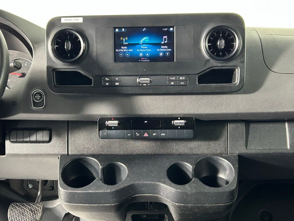 Used 2024 Mercedes-Benz Sprinter 2500 image 16