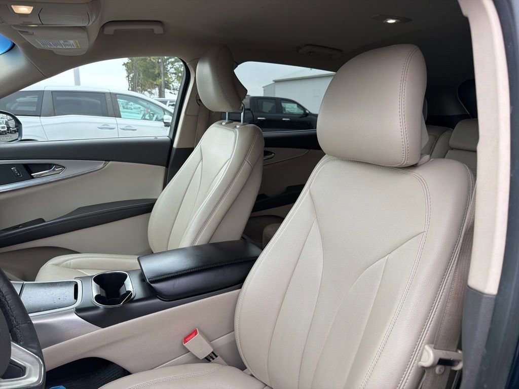 Used 2017 Lincoln MKX Premiere image 13