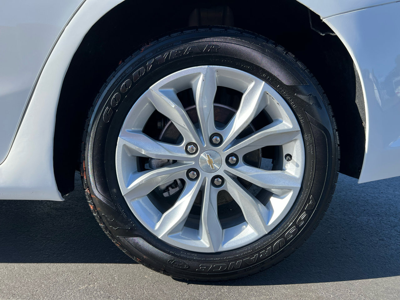 Used 2025 Chevrolet Malibu LT image 10