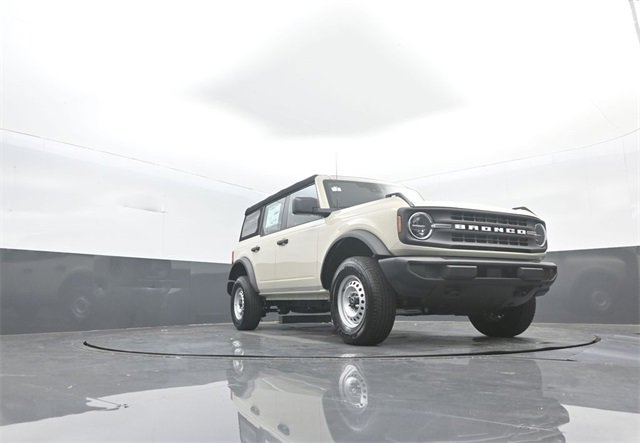 New 2025 Ford Bronco 4-Door image 26