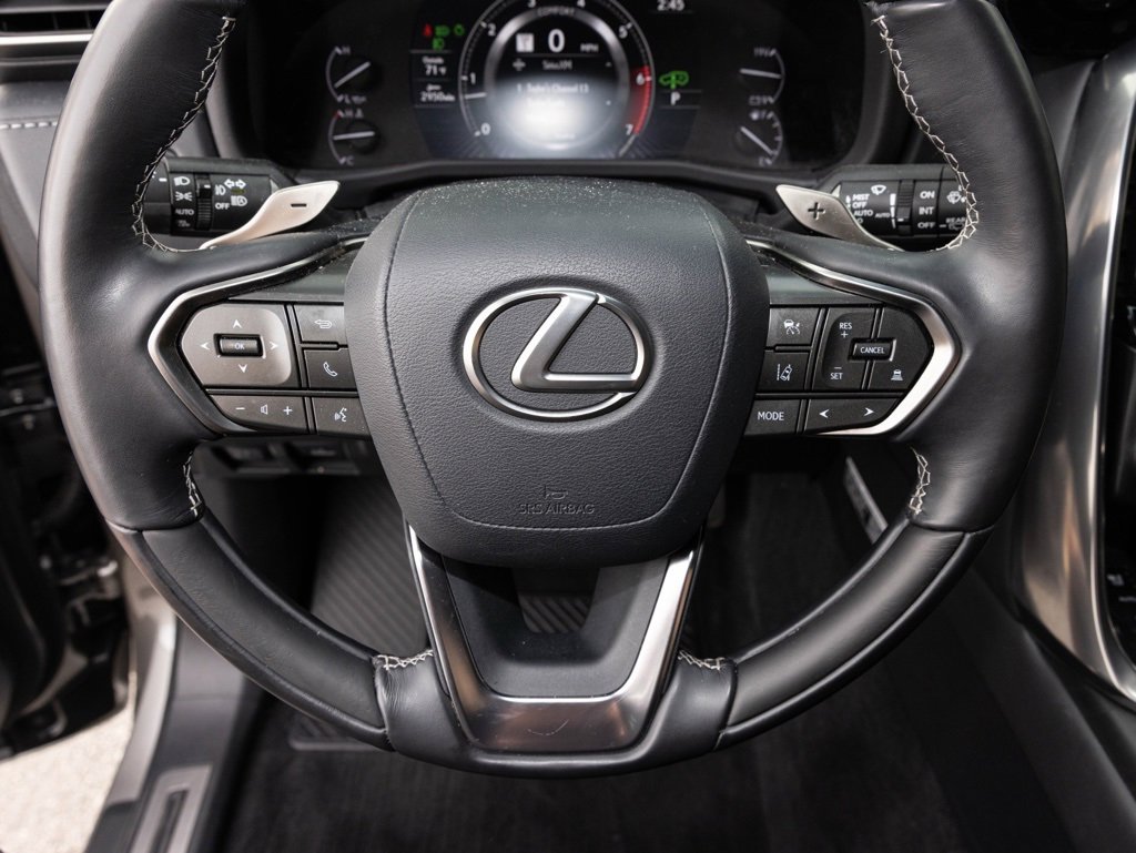 Used 2024 Lexus LX 600 4WD w/ Luxury Package image 26