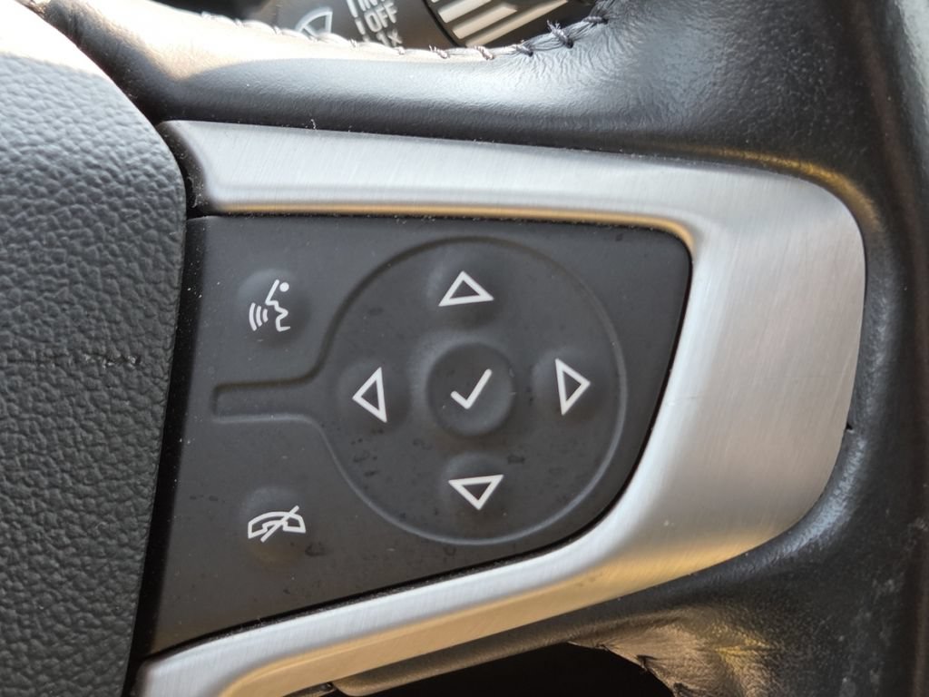 Used 2020 GMC Terrain SLE w/ Driver Convenience Package FWD image 7