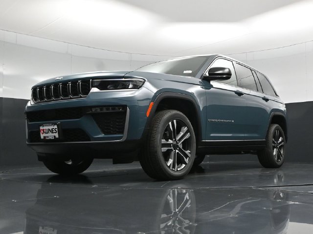 New 2027 Jeep Grand Cherokee Limited w/ Trailer Tow Package AWD/4WD image 61