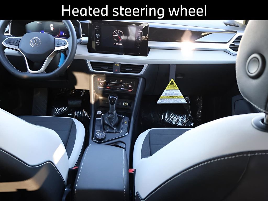 Used 2025 Volkswagen Taos SE image 18