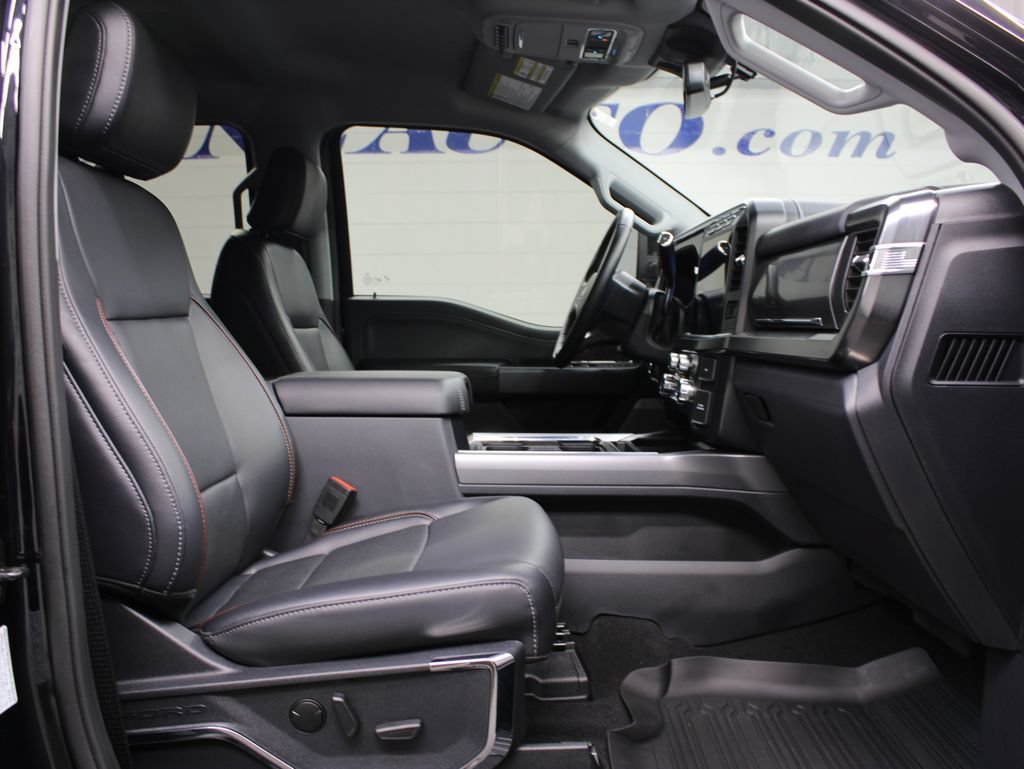 Used 2024 Ford F350 Lariat w/ FX4 Off-Road Package AWD/4WD image 39