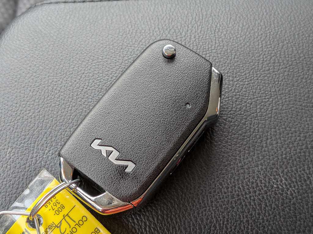 Used 2023 Kia Soul LX w/ LX Technology Package FWD image 51