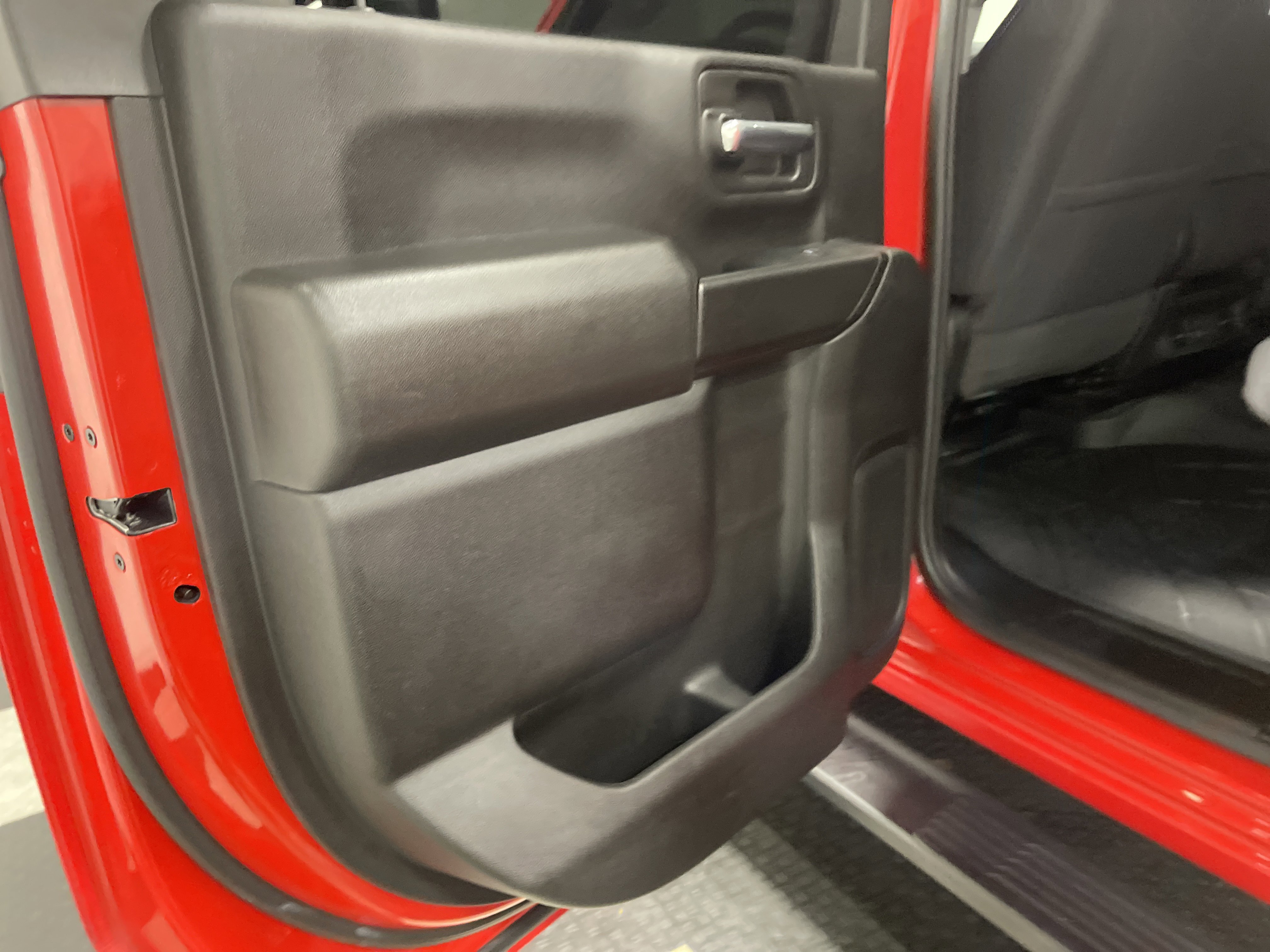 Used 2024 Chevrolet Silverado 2500 Custom w/ Custom Value Package image 15