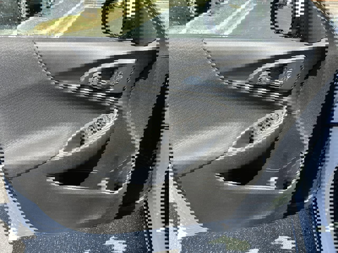 Used 2023 Chevrolet Malibu LT image 14