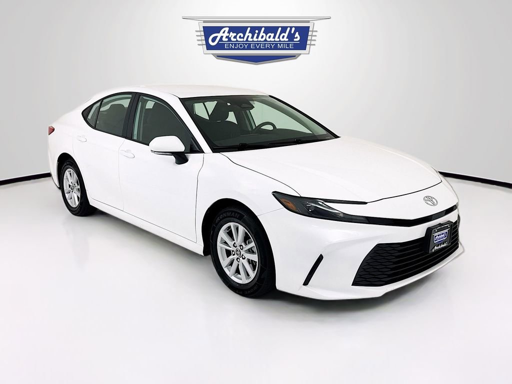 Used 2025 Toyota Camry LE AWD/4WD image 1