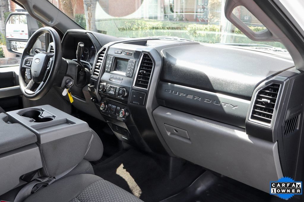 Used 2017 Ford F550 2WD Crew Cab Super Duty image 41