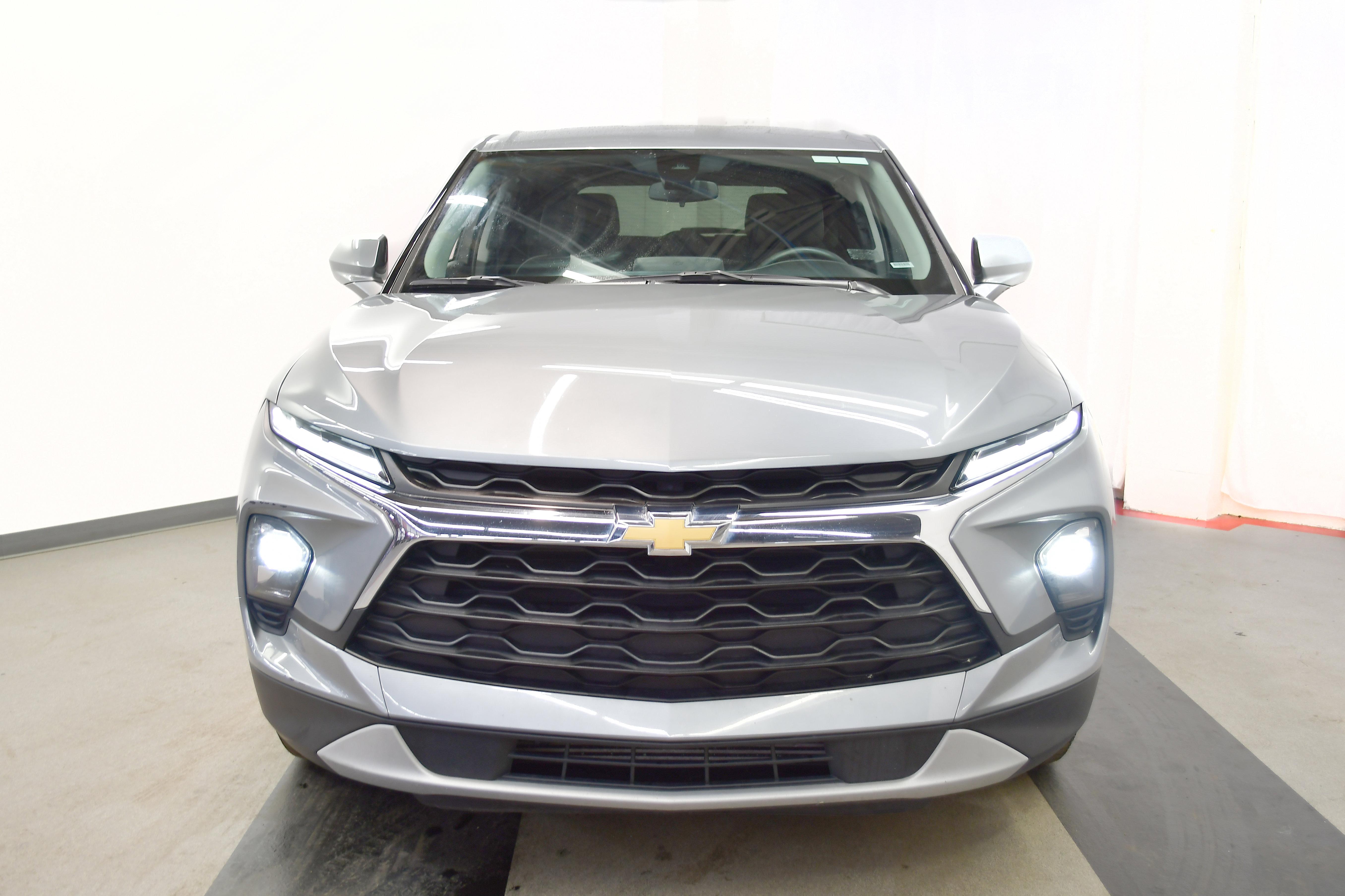 Used 2025 Chevrolet Blazer LT image 4