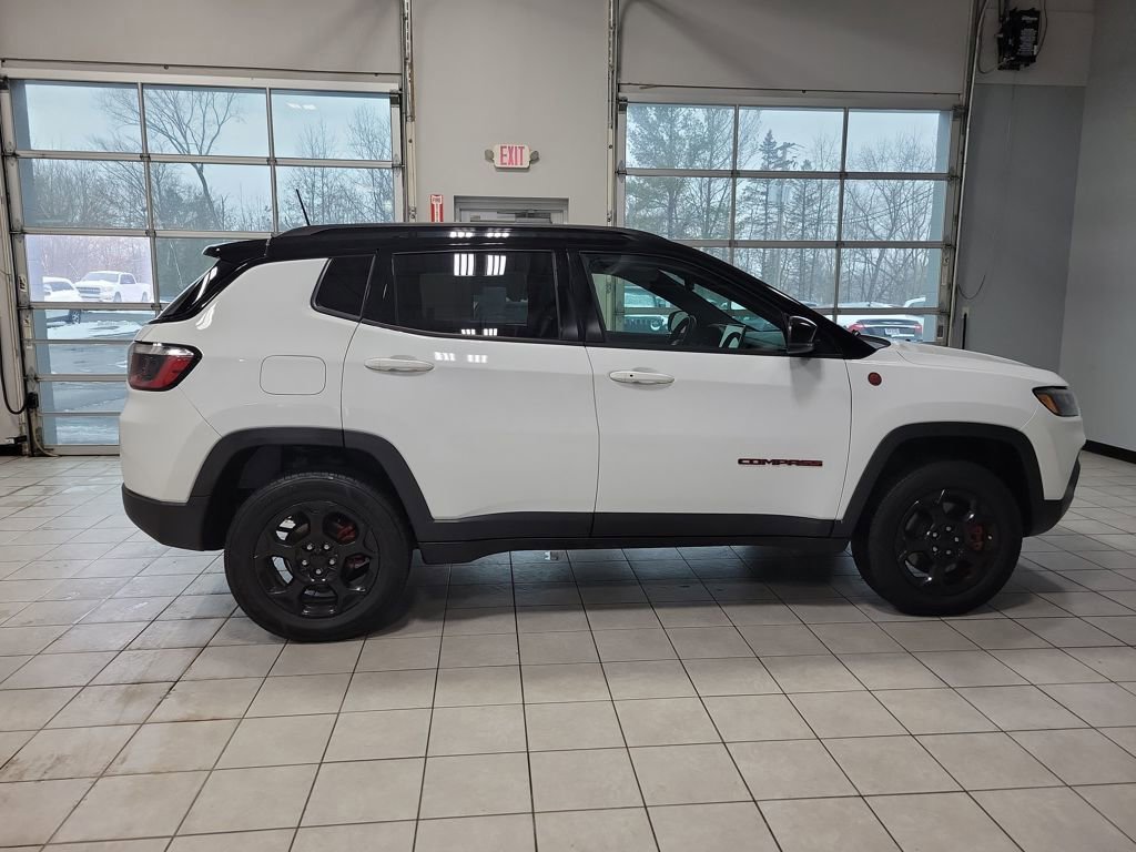 Used 2023 Jeep Compass Trailhawk w/ Trailhawk Convenience Group image 10