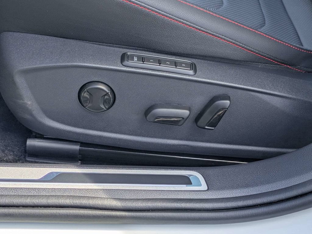 Certified 2025 Volkswagen Jetta GLI Autobahn FWD image 19