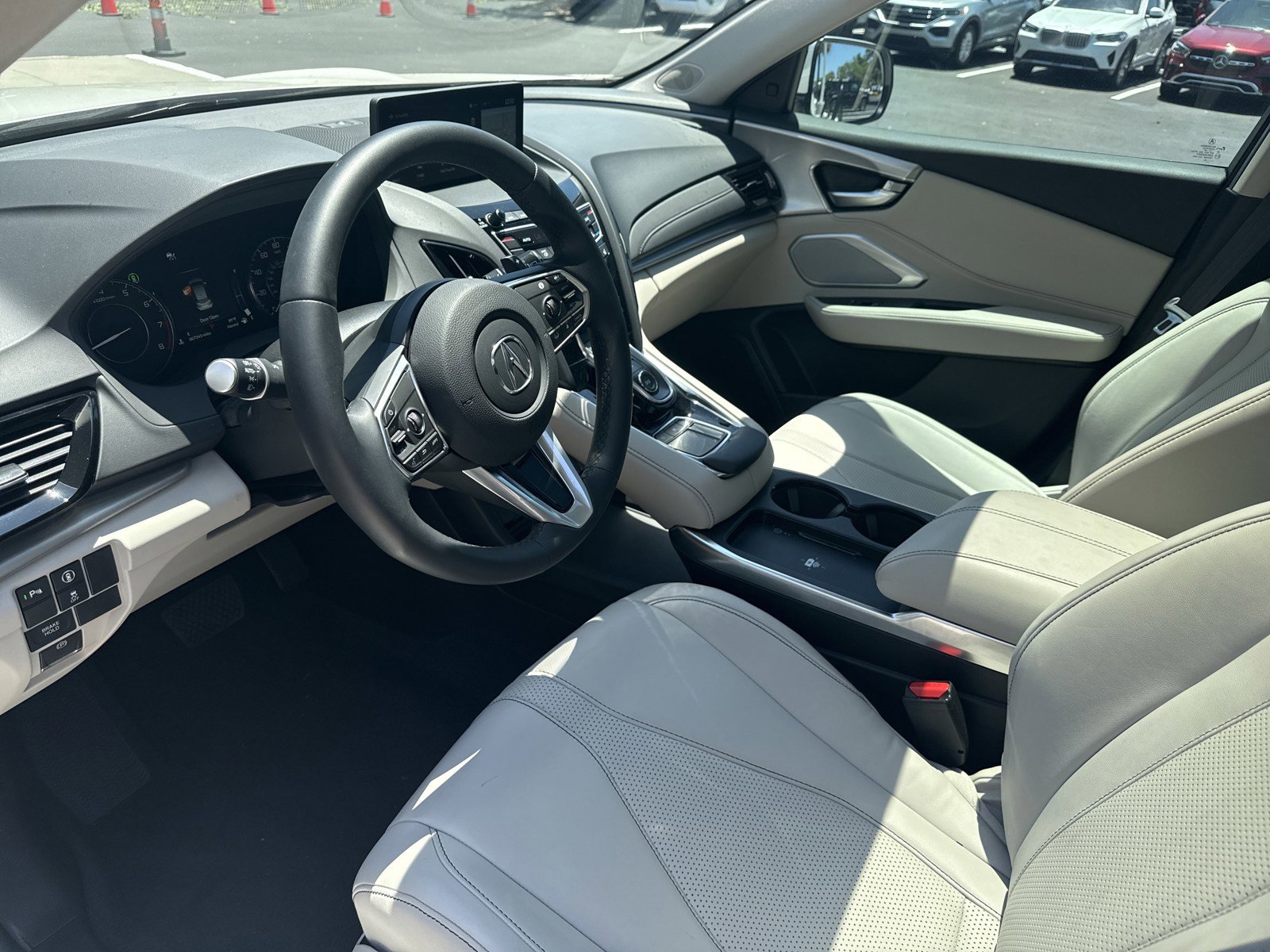 Used 2025 Acura RDX SH-AWD w/ Technology Package image 12