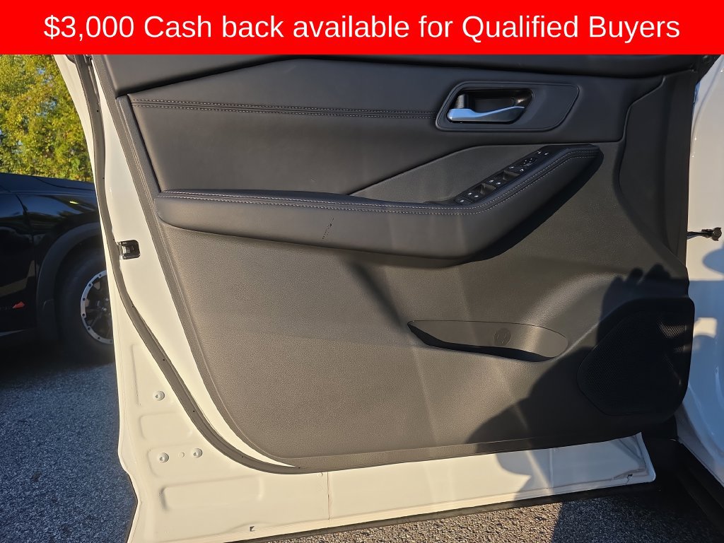 New 2027 Nissan Rogue Dark Armor FWD image 18