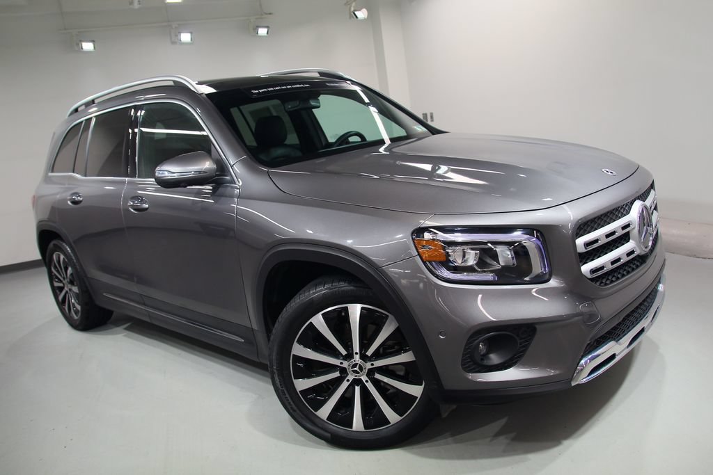 Used 2023 Mercedes-Benz GLB 250 4MATIC image 11