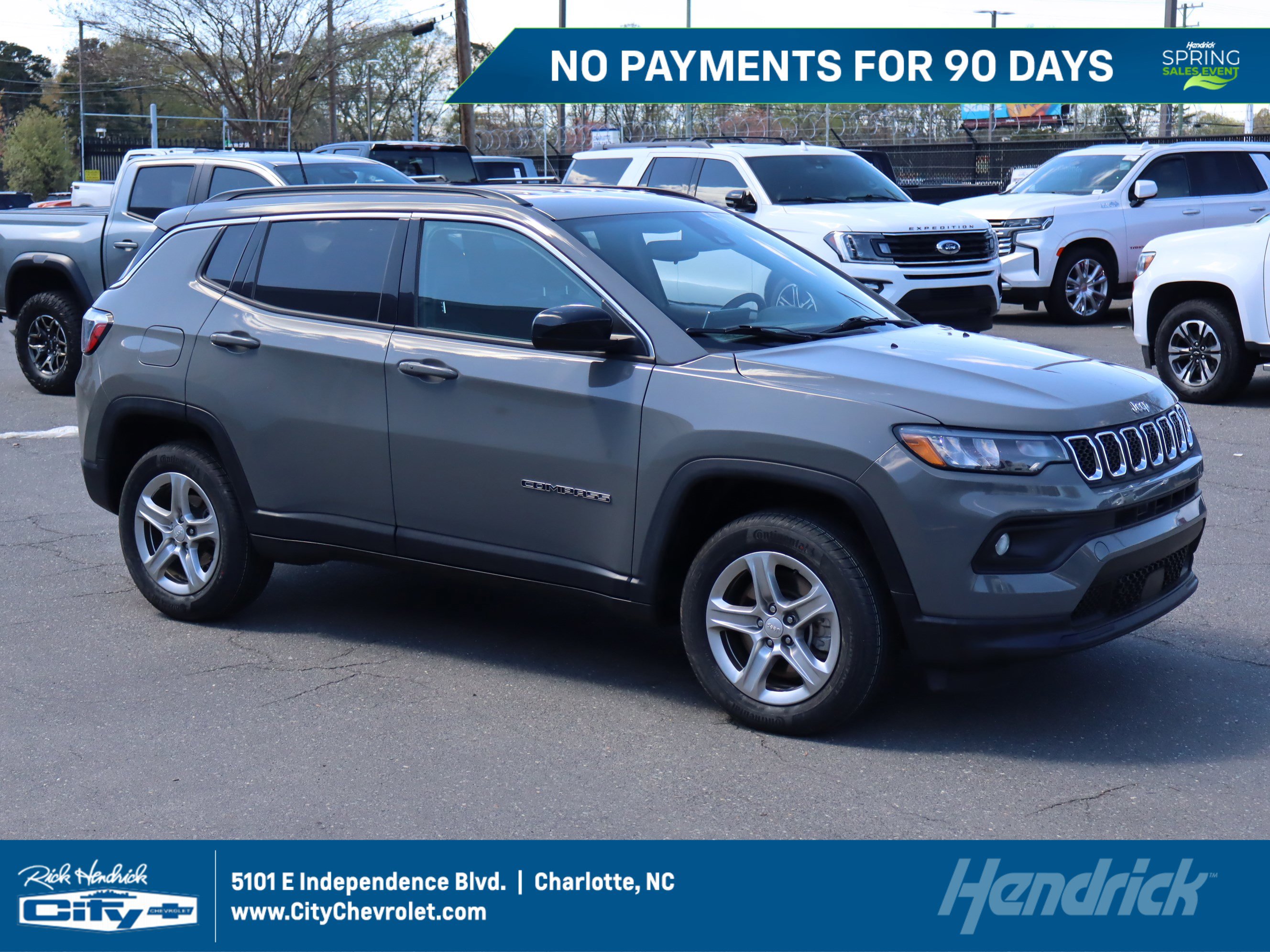 Used 2024 Jeep Compass Latitude image 1