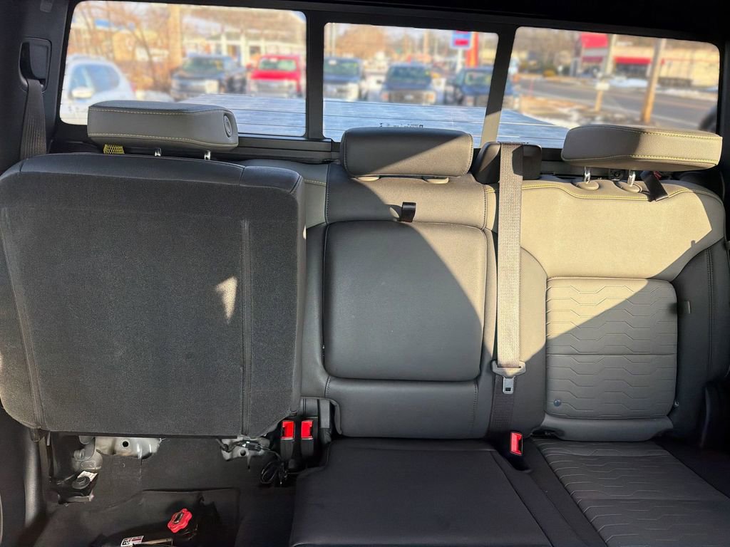 Used 2024 Chevrolet Silverado 1500 ZR2 w/ Technology Package image 23